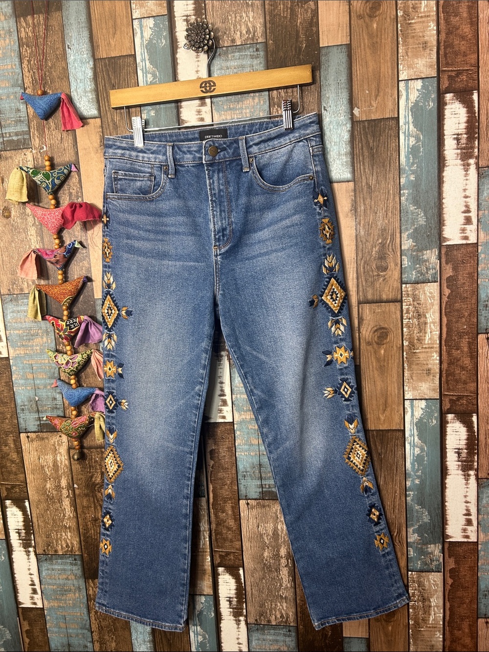 Driftwood Embroidered Side-Trim Women’s Jeans